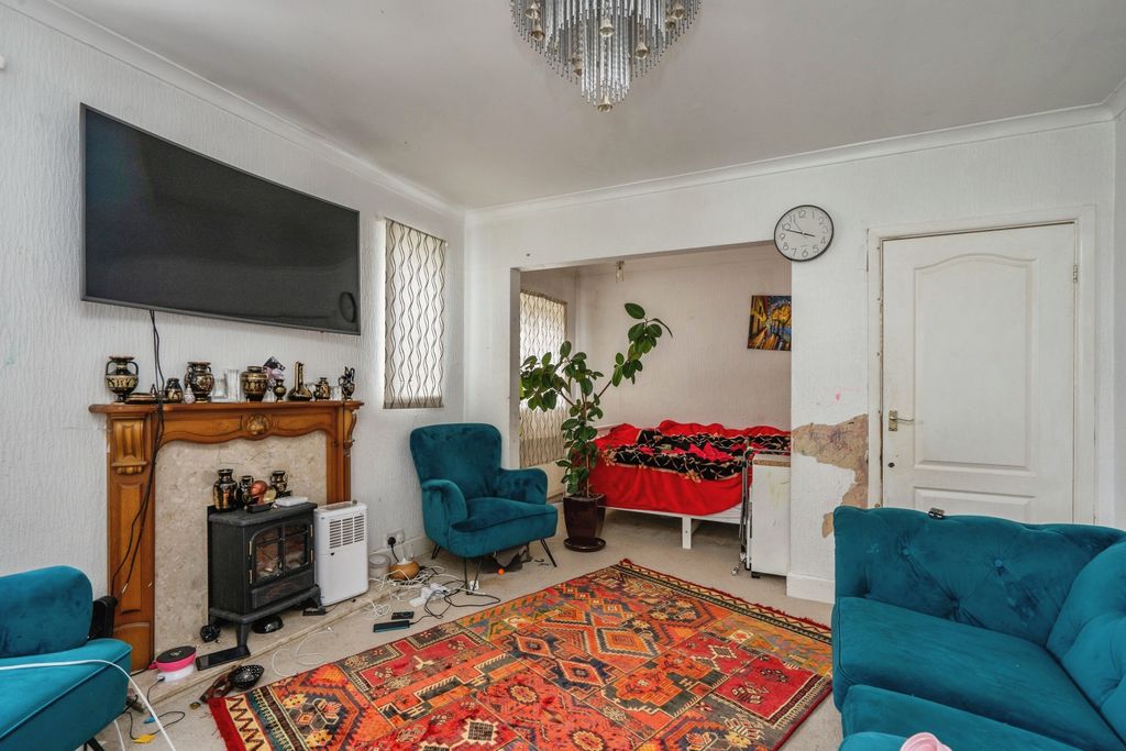 Additional image 5 of 2 bed detached bungalow for saleBridges Avenue, Portsmouth PO6