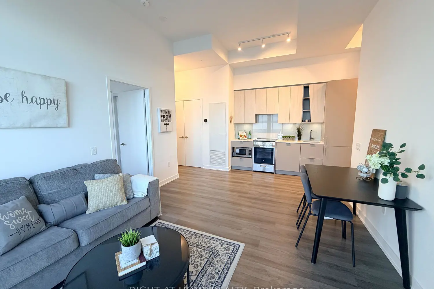 Additional image 8 of 3883 Quartz Road 2505