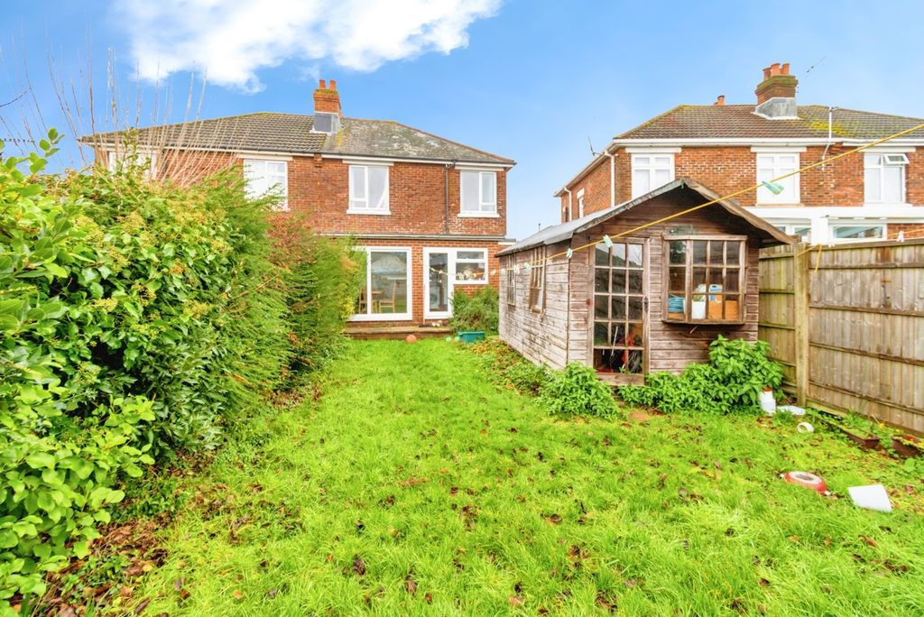 Additional image 10 of 3 bed semi-detached house for saleWilton Crescent, Upper Shirley, Southampton, Hampshire SO15