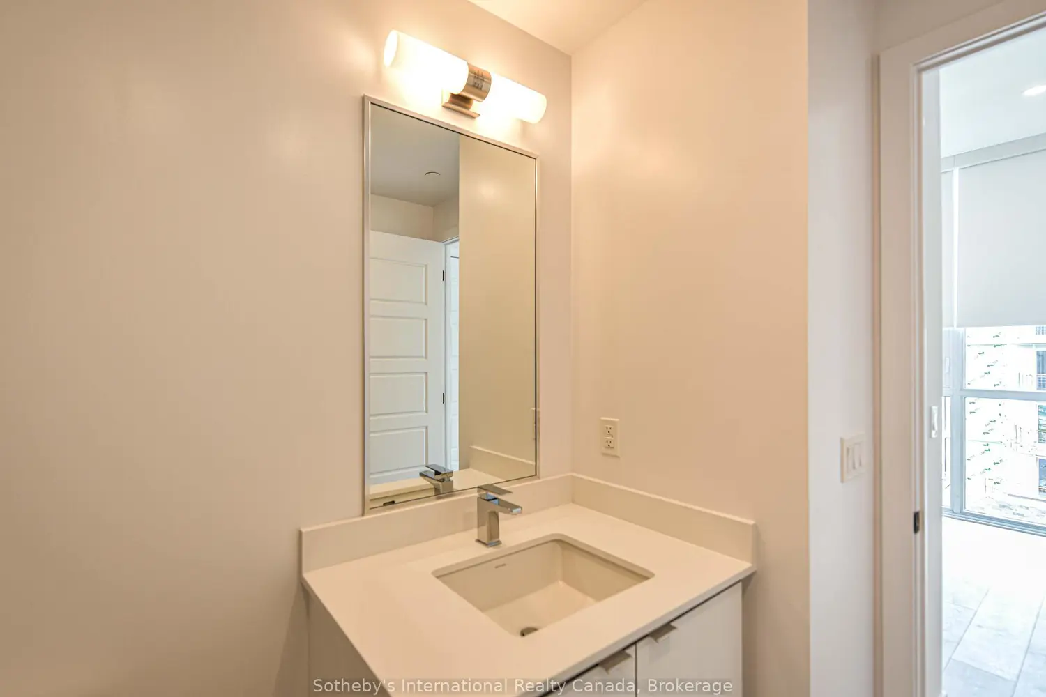 Additional image 11 of 415 Sea Ray Avenue 437