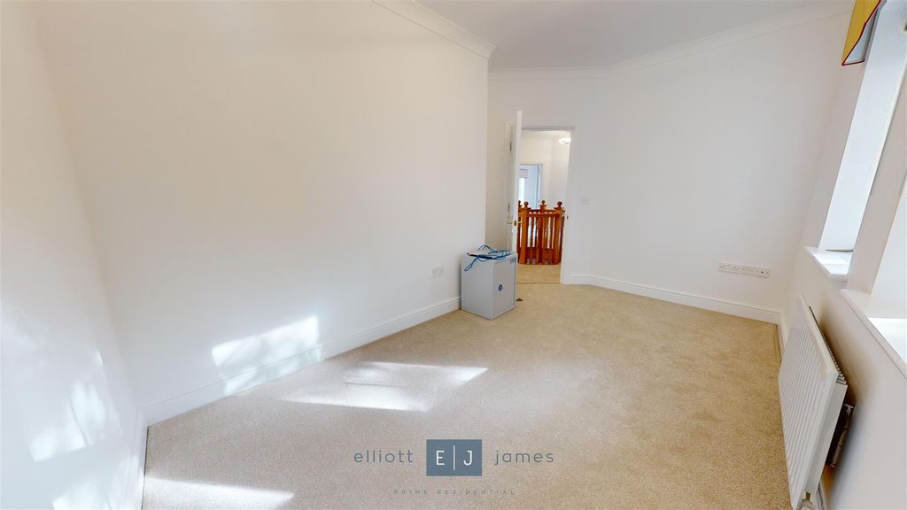 Additional image 19 of 6 bed detached house for saleRegents Drive, Woodford Green IG8