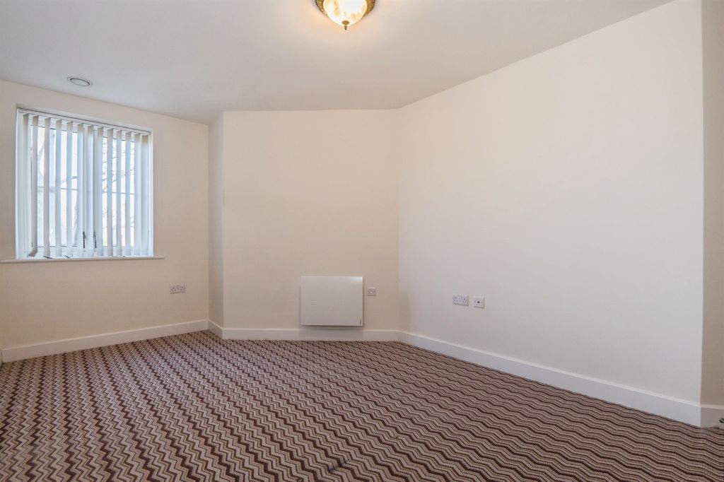 Additional image 6 of 1 bed flat for saleHampton Close, Southampton SO15