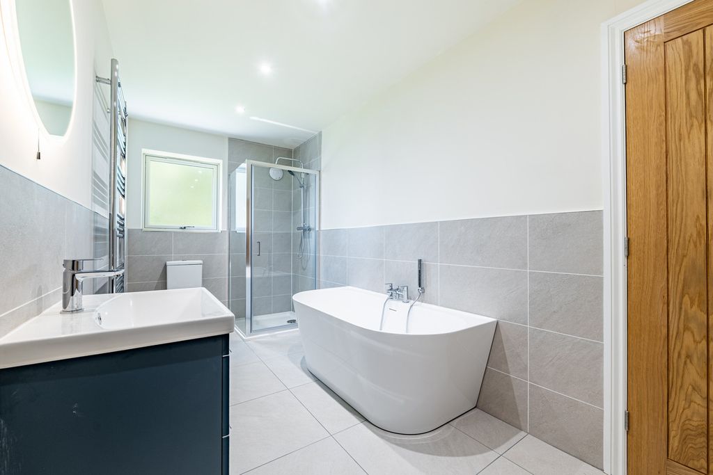 Additional image 16 of 4 bed detached bungalow for saleHorncastle Road, Woodhall Spa, Lincolnshire LN10
