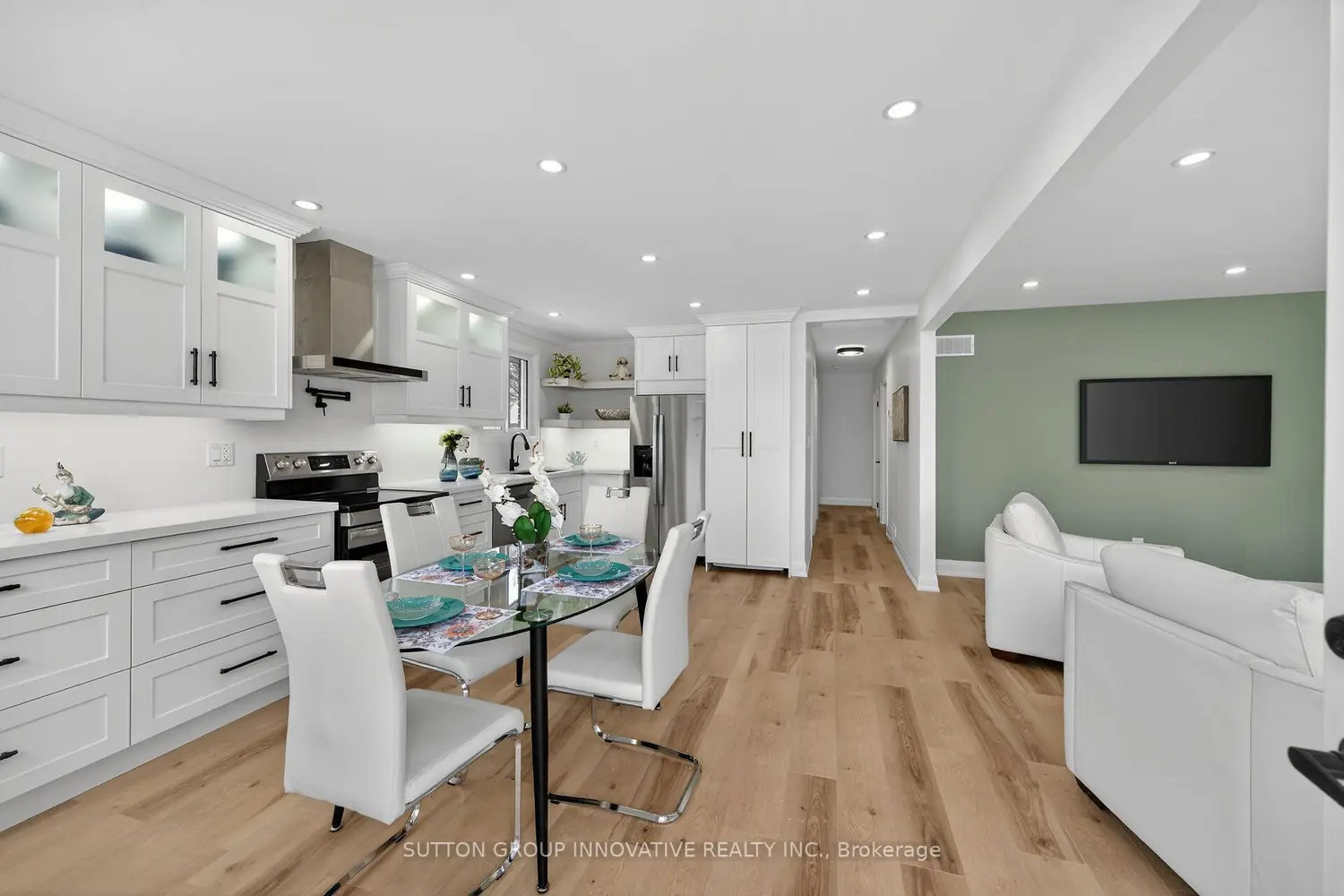 Additional image 5 of 74 Victor Boulevard
