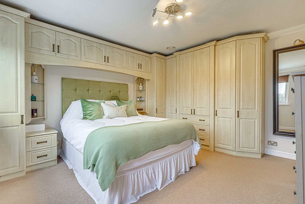 Additional image 17 of 4 bed detached house for saleCastledon Road, Wickford SS12