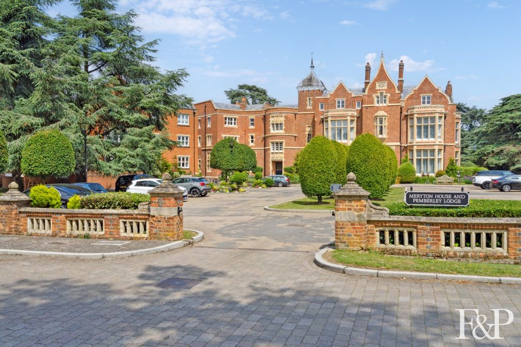 Additional image 12 of 2 bed flat for saleLongbourn, Windsor SL4
