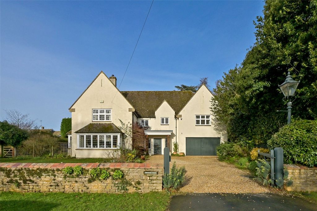5 bed detached house for saleWoodgreen, Witney, Oxfordshire OX28