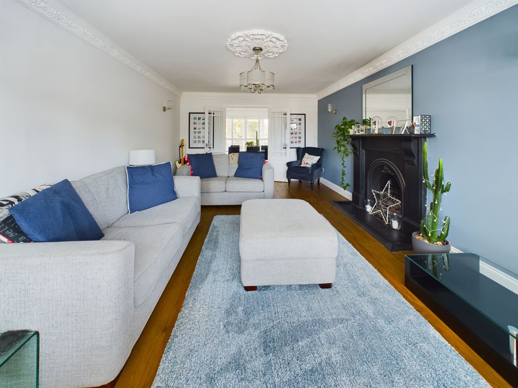 Additional image 2 of 4 bed detached house for saleRectory Grove, Wickford SS11