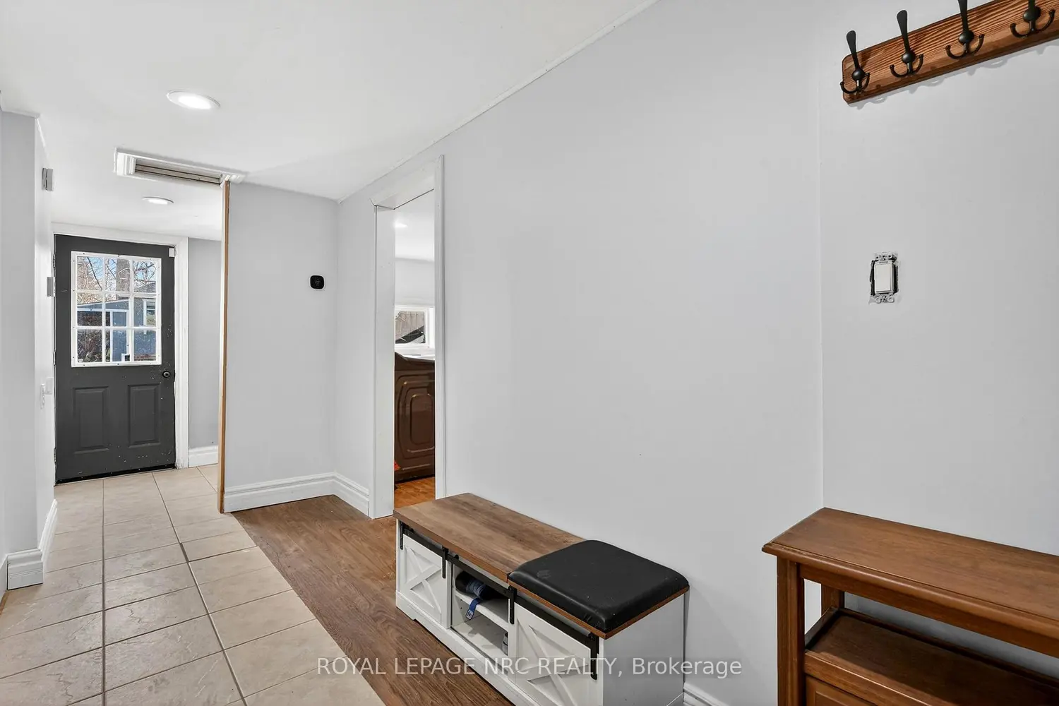 Additional image 3 of 3767 Summit Avenue