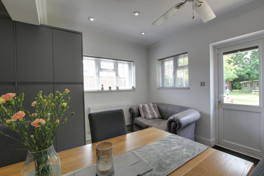 Additional image 3 of 5 bed detached house for saleSwan Lane, Wickford SS11