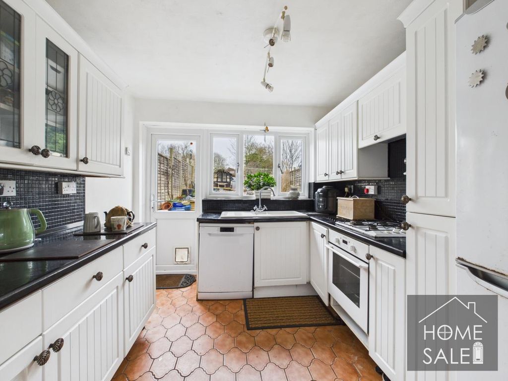 Additional image 5 of 2 bed semi-detached house for saleThe Headlands, Market Harborough LE16