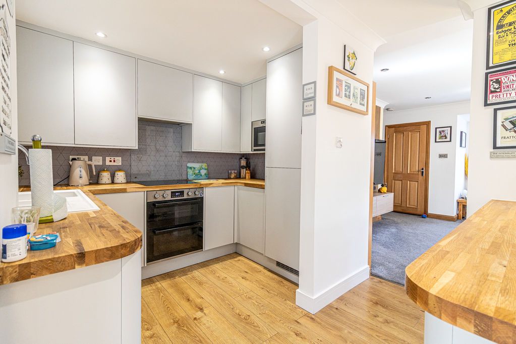 Additional image 3 of 2 bed end terrace house for saleMelrose Close, Southsea PO4