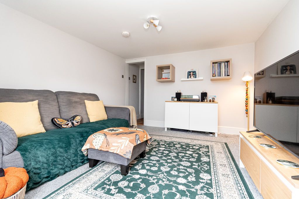 Additional image 7 of 4 bed town house for saleHester Road, Southsea PO4