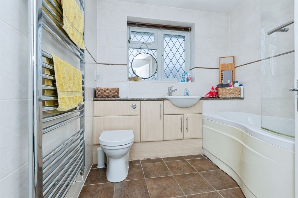 Additional image 14 of 4 bed detached house for saleBurnham Drive, Whetstone, Leicester LE8