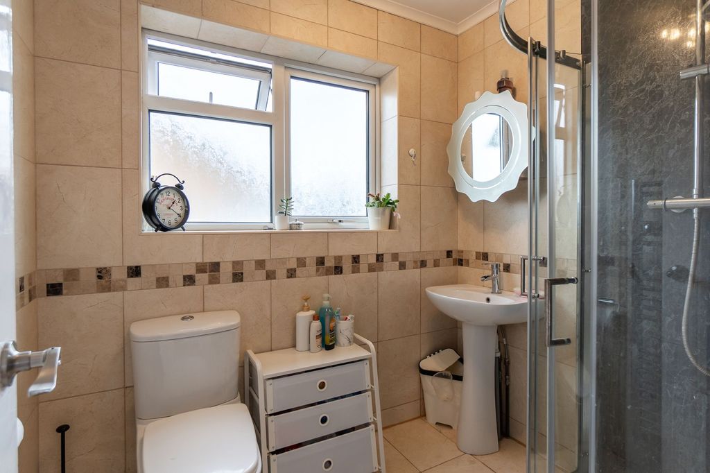 Additional image 28 of 4 bed semi-detached house for saleHigh Leys Drive, Oadby LE2