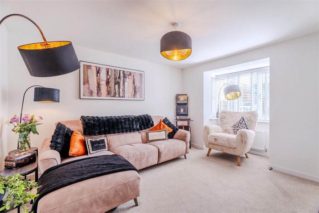 Additional image 3 of 3 bed town house for saleMackay Place, Wishaw ML2