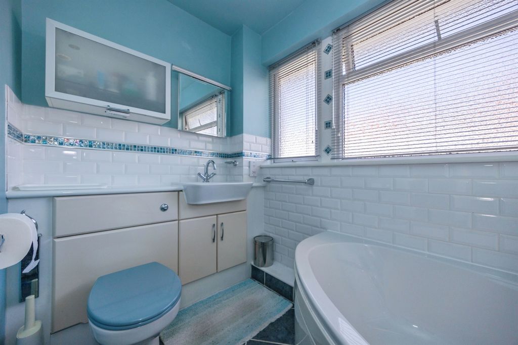 Additional image 42 of 3 bed semi-detached house for saleSeaway Crescent, Southsea PO4