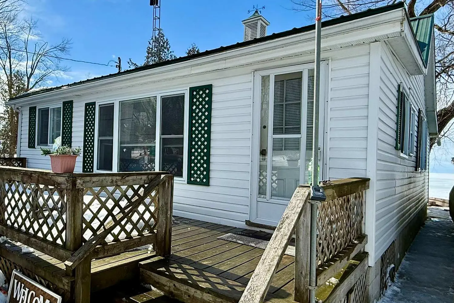2644 Lakeshore Drive