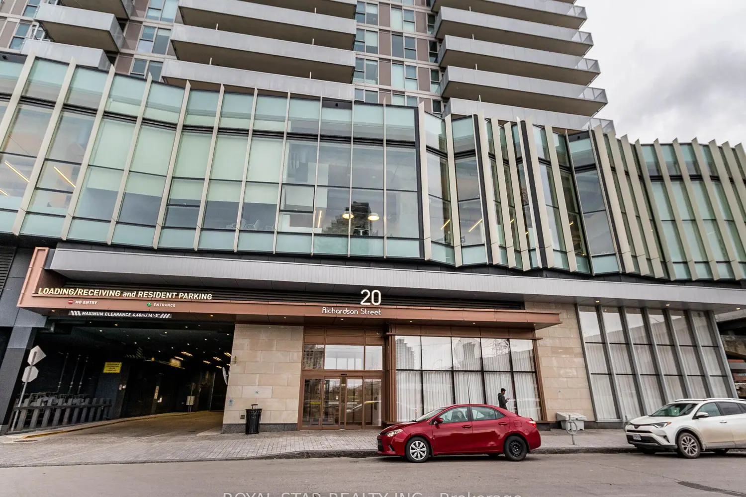 20 Richardson Street 1305