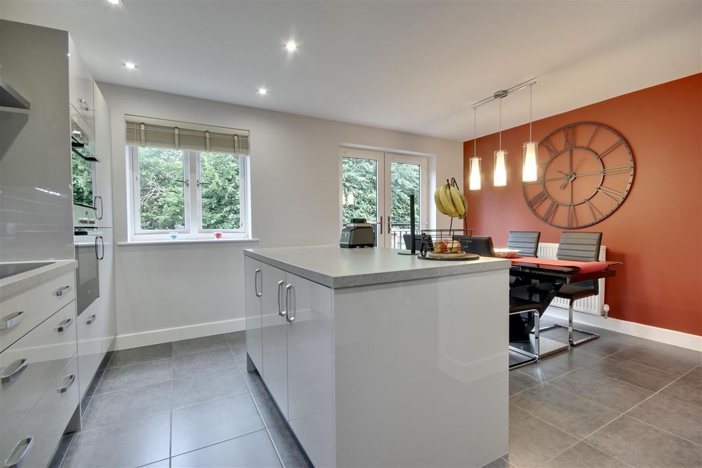 Additional image 8 of 3 bed town house for saleNautilus Drive, Portsmouth PO6