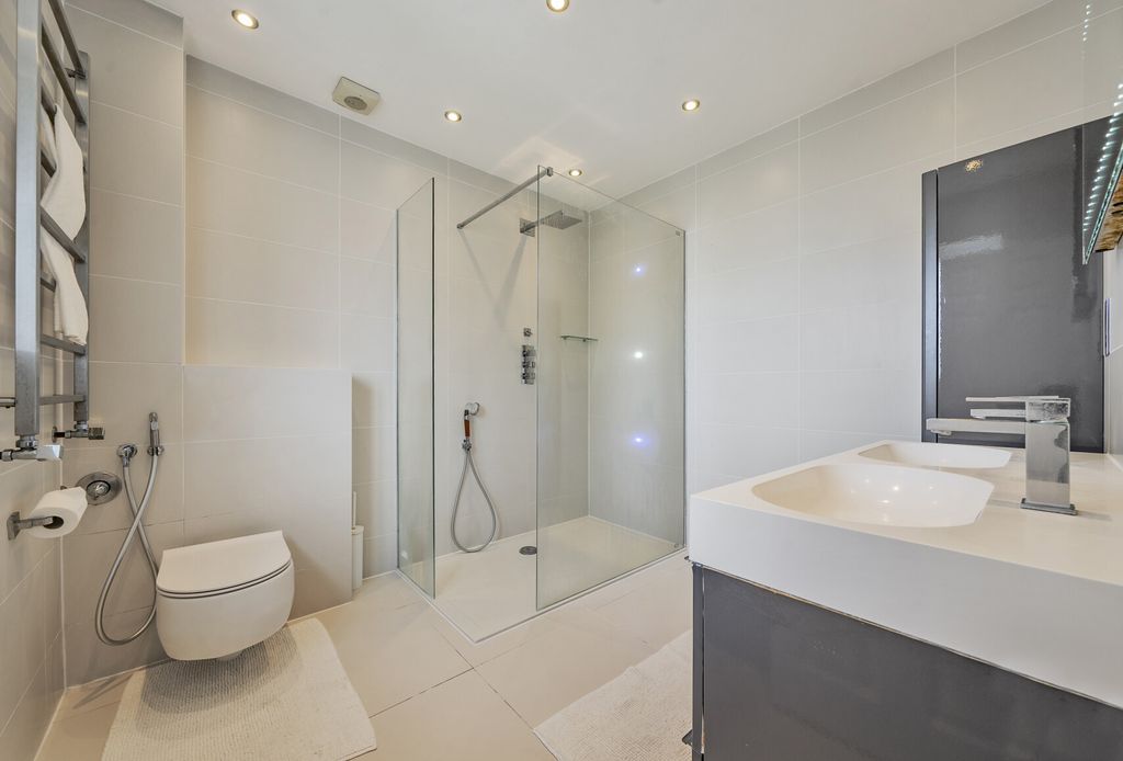 Additional image 12 of 5 bed detached house for saleThe Denningtons, Worcester Park, Surrey KT4