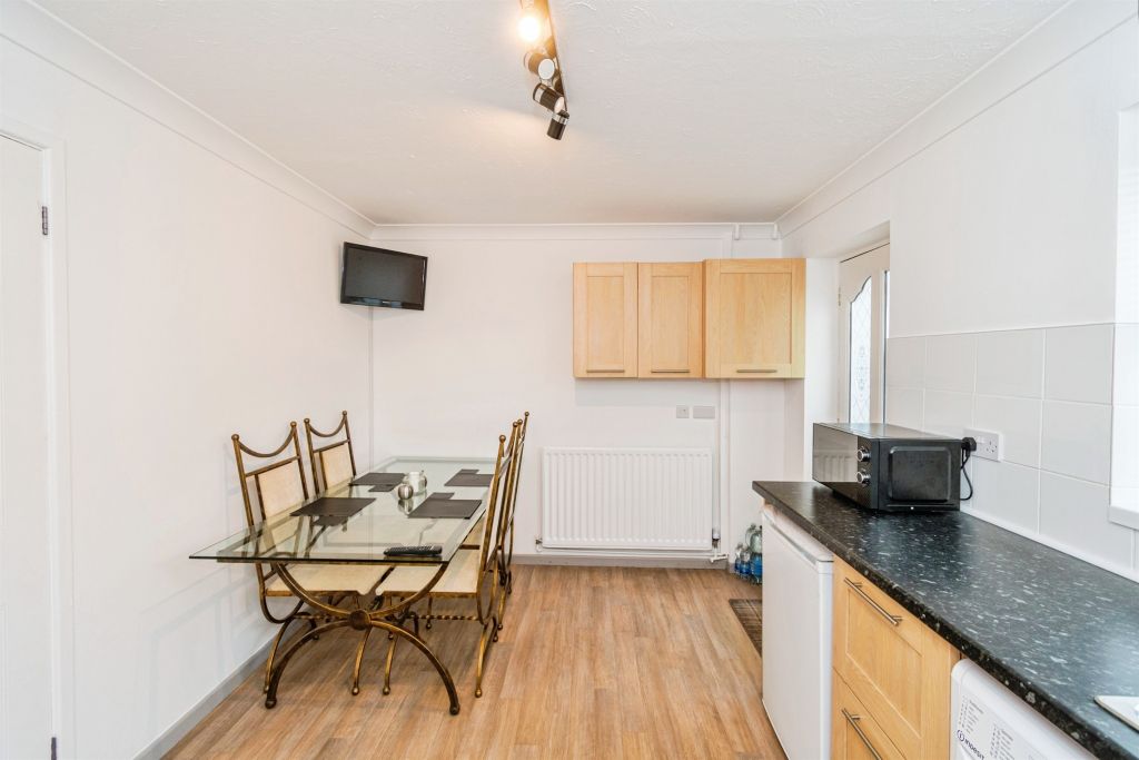 Additional image 4 of 3 bed semi-detached house for saleCowley Close, Southampton SO16