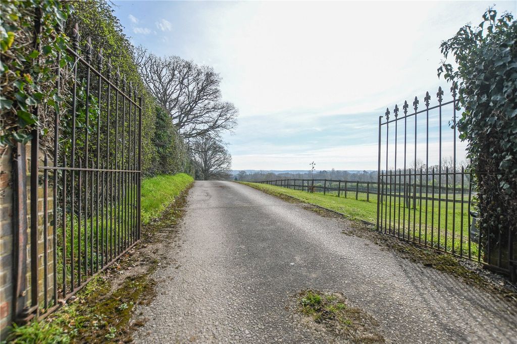 Additional image 31 of 6 bed detached house for saleWhite Horse Lane, Finchampstead, Wokingham, Berkshire RG40