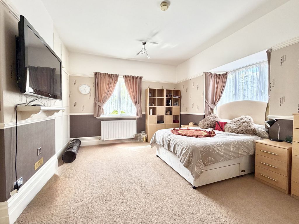 Additional image 13 of 7 bed detached house for salePostern Road, Newport PO30