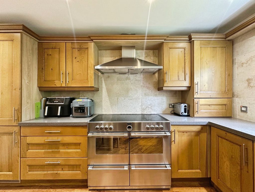 Additional image 11 of 3 bed flat for saleCygnet Close, Compton, Wolverhampton WV6