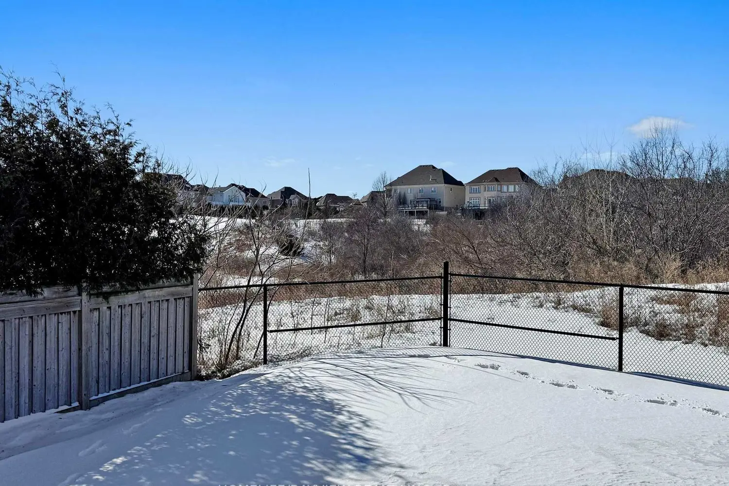 Additional image 17 of 42 Lady Fenyrose Avenue