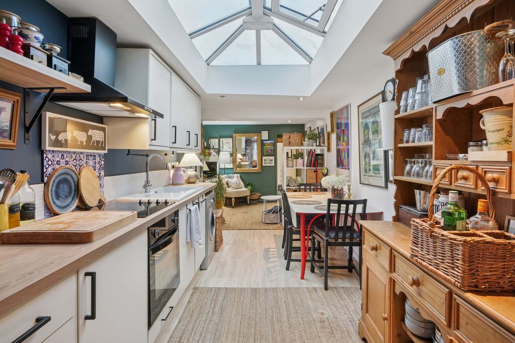 Additional image 17 of 5 bed detached bungalow for saleDucklington Lane, Witney OX28