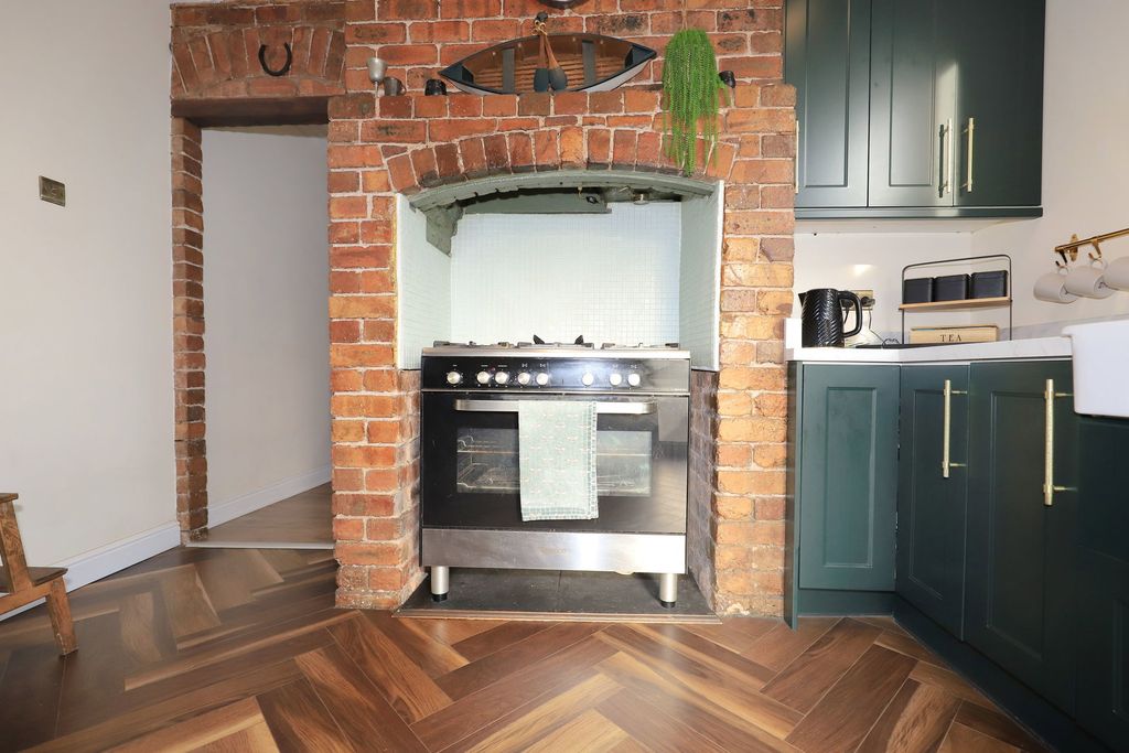 Additional image 12 of 5 bed detached house for saleSandbeds Road, Willenhall WV12
