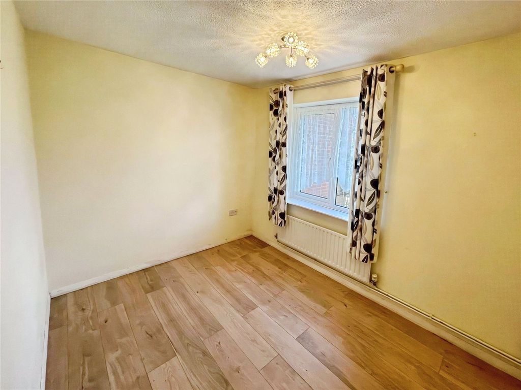 Additional image 9 of 2 bed bungalow for saleDelisle Court, Loughborough, Leicestershire LE11
