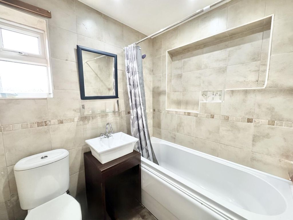 Additional image 13 of 3 bed semi-detached house for saleBrook Street, Whetstone, Leicester LE8
