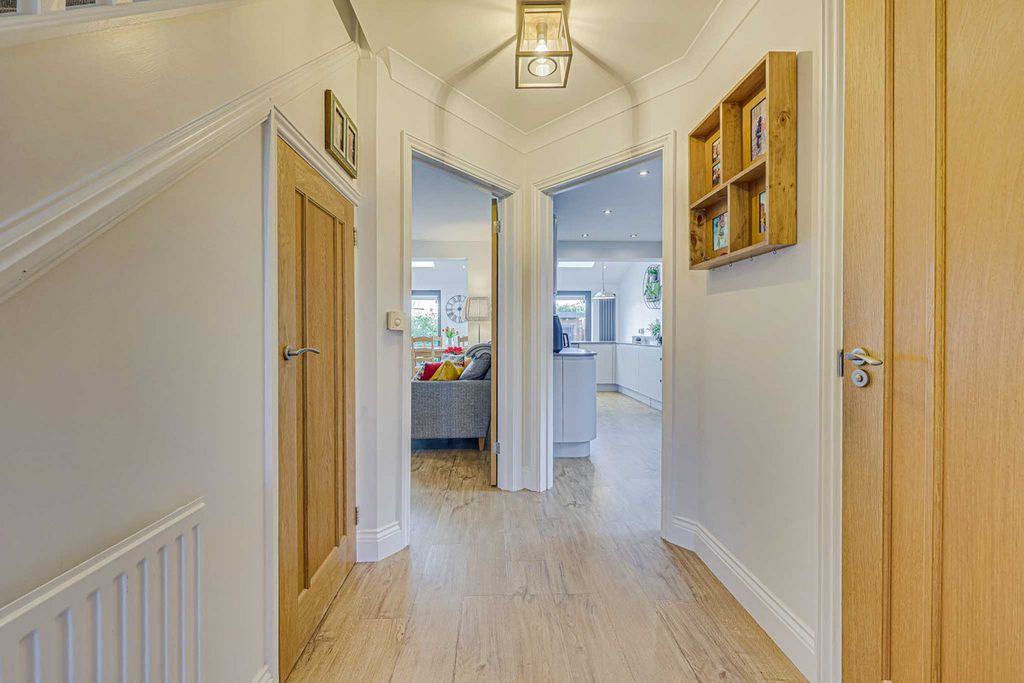 Additional image 2 of 4 bed detached house for saleCharters Court, Wickford SS11