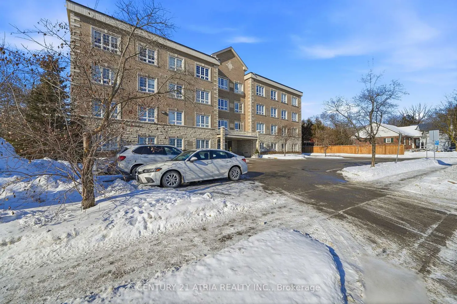 112 Simcoe Road 213