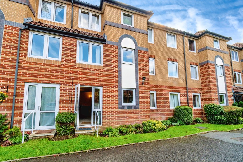Additional image 13 of 2 bed flat for saleGrosvenor Road, Southampton SO17