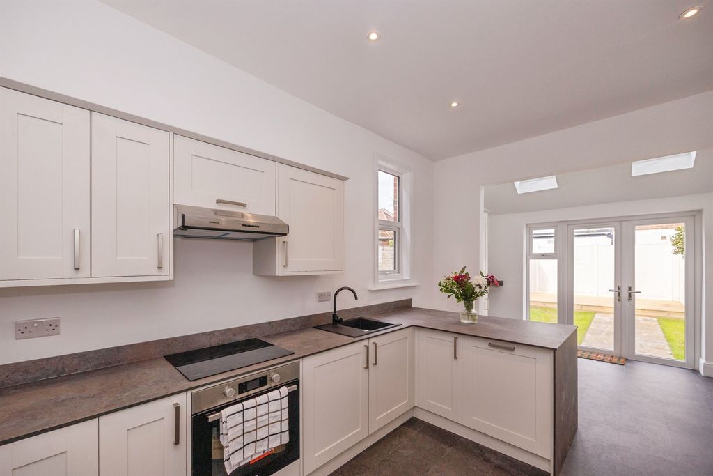Additional image 7 of 3 bed terraced house for saleHaslemere Road, Southsea PO4