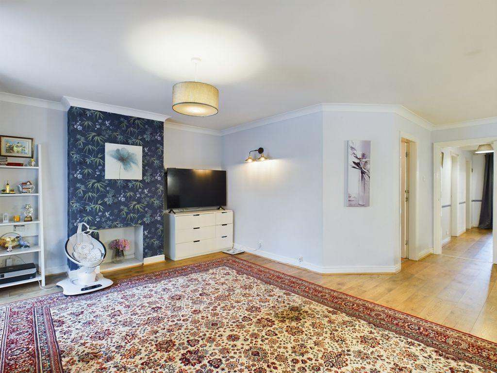 Additional image 7 of 2 bed flat for saleKnutsford Road, Wilmslow SK9