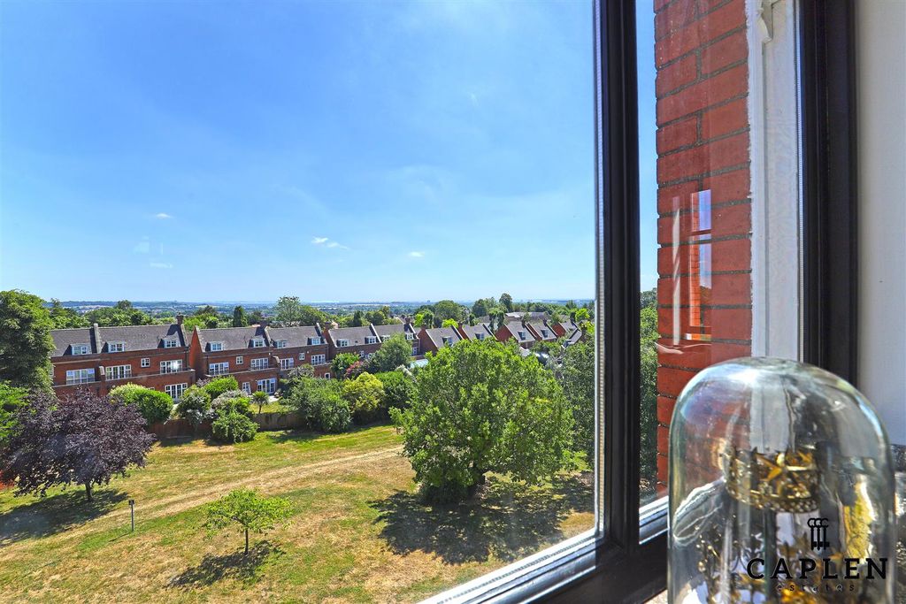 Additional image 23 of 2 bed flat for saleBrandesbury Square, Woodford Green IG8