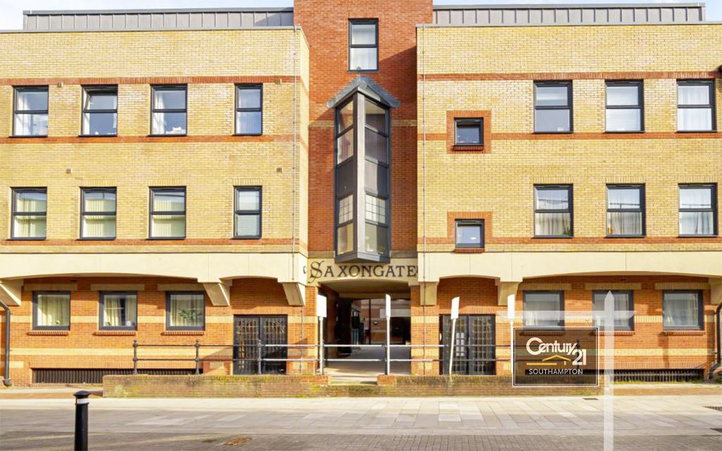 Additional image 9 of 2 bed flat for sale|Ref: L821555|, Saxon Gate, Back Of The Walls, Southampton SO14