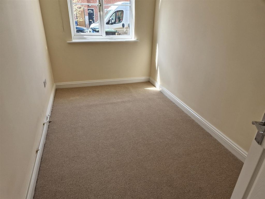 Additional image 6 of 2 bed flat for saleRose Court, Gillingham SP8