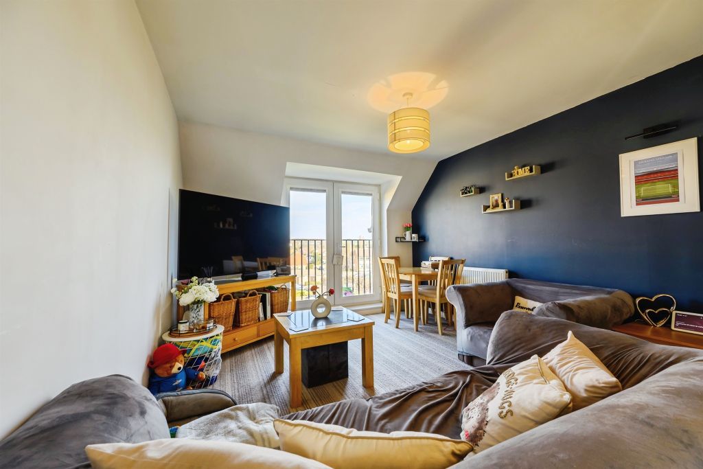 Additional image 5 of 2 bed flat for saleTudor Crescent, Portsmouth PO6