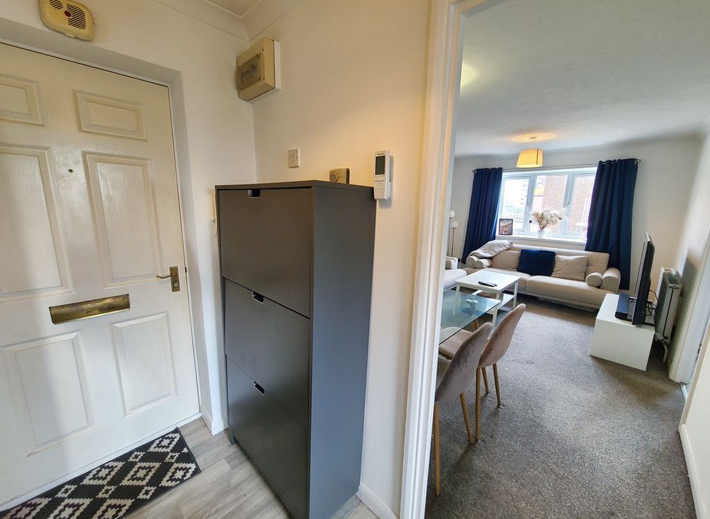 Additional image 8 of 1 bed flat for saleTop Floor Flat, Brunel Road, Southampton SO15