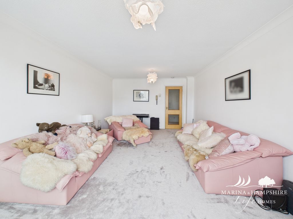 Additional image 8 of 3 bed town house for saleCadgwith Place, Port Solent, Portsmouth PO6