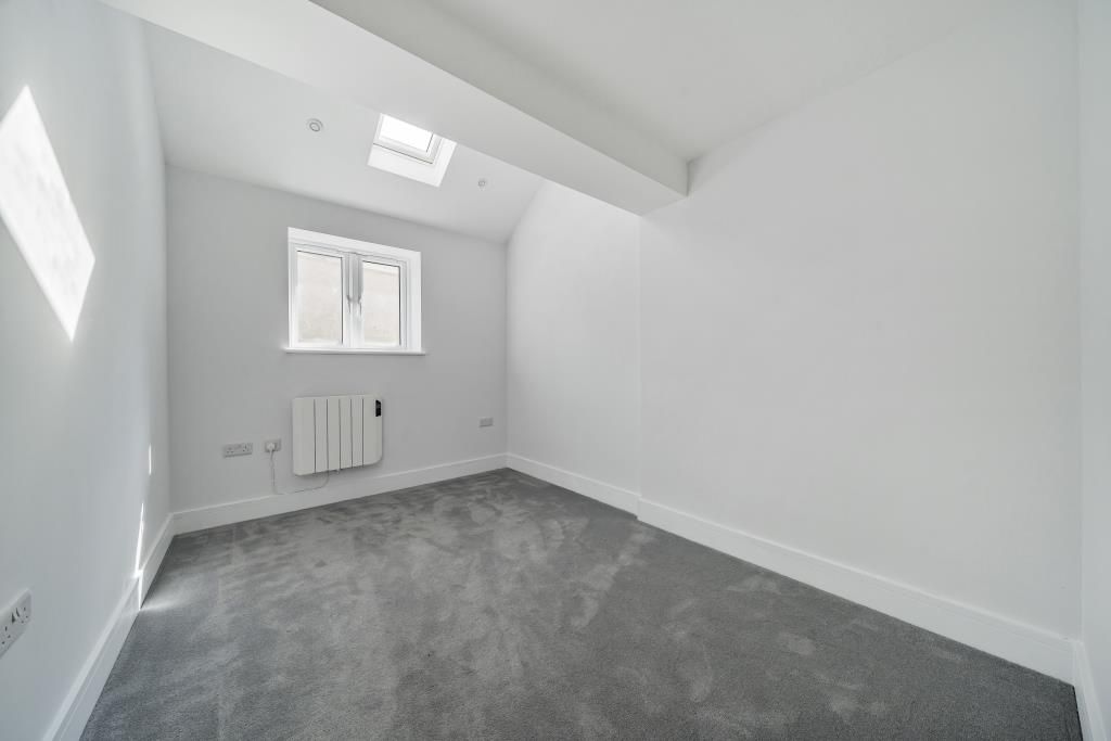 Additional image 6 of 2 bed flat for saleKidlington, Oxfordshire OX5