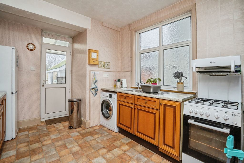 Additional image 10 of 3 bed semi-detached house for saleNorthwood Road, Hilsea, Portsmouth PO2