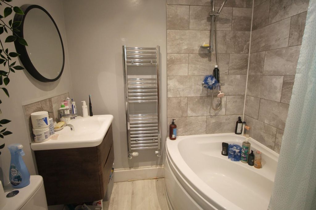 Additional image 13 of 3 bed detached bungalow for saleFirtree Way, Southampton SO19