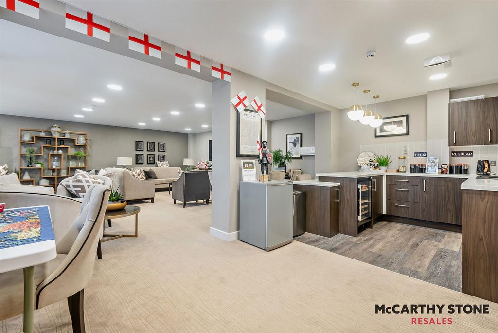 Additional image 20 of 2 bed flat for saleHampton Place, Hampton Close, Shirley, Southampton SO15