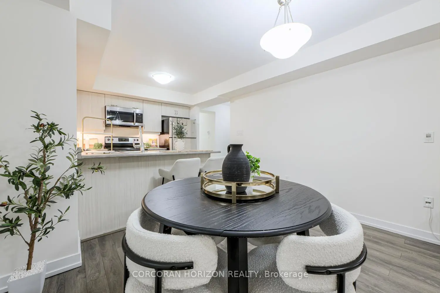 Additional image 4 of 2315 Sheppard Avenue 70